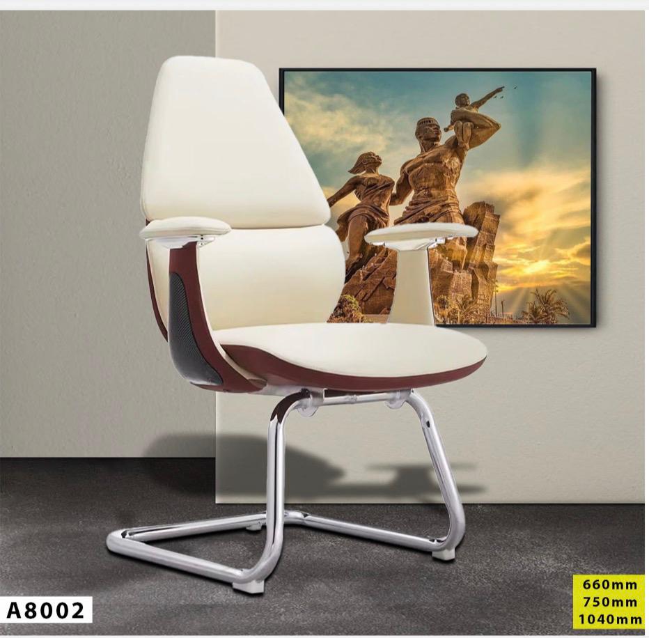 8PRIX = 140.000 F CHAISE BUREAU A80002 – Image 1