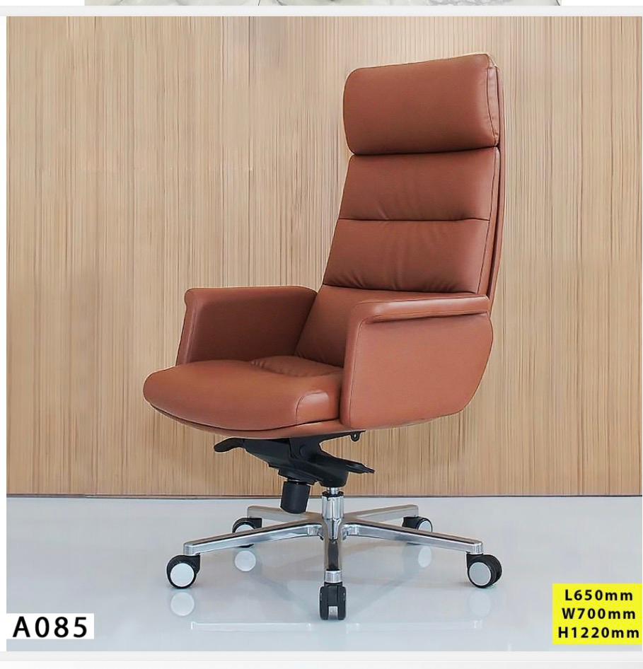 9PRIX = 160.000 F CHAISE BUREAU A085 – Image 1